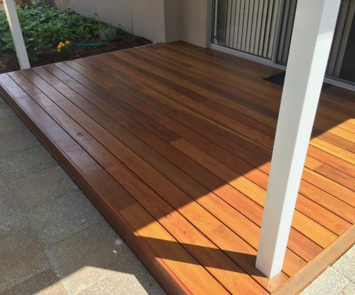 Spotted-gum-decking-sikkens-1-of-9-3